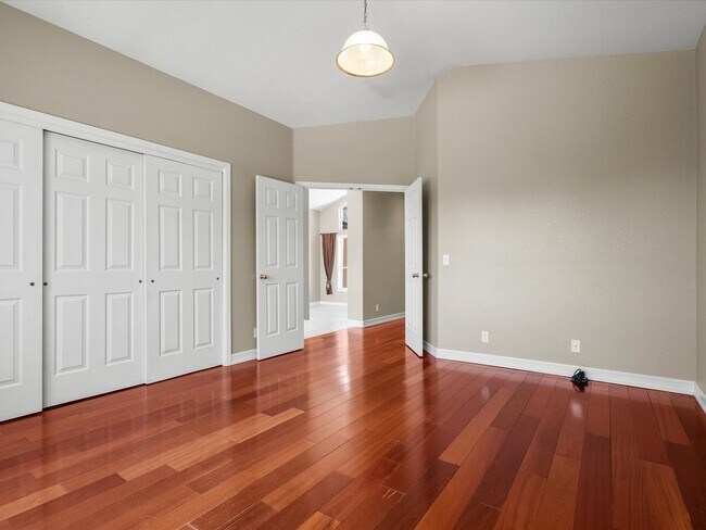 Building Photo - Fieldcreek Gem