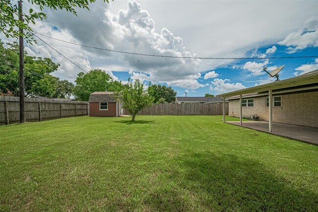 Building Photo - 9711 Mackworth Dr
