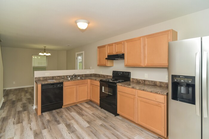 Building Photo - 130 Dormont Dr NE