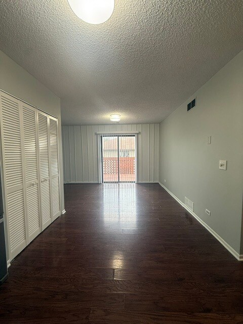 Building Photo - 1025 Manchester Ct