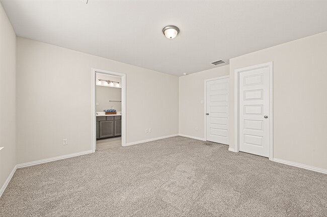 Building Photo - 27922 Western Crk Ct