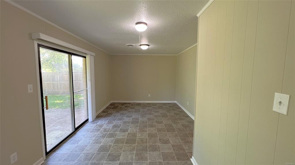 Building Photo - 418 Stroll Dr