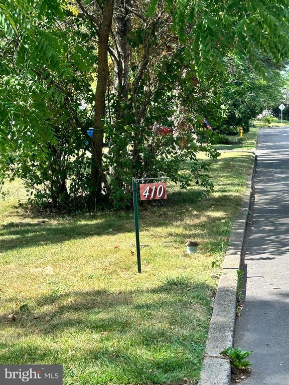 Building Photo - 410 North St