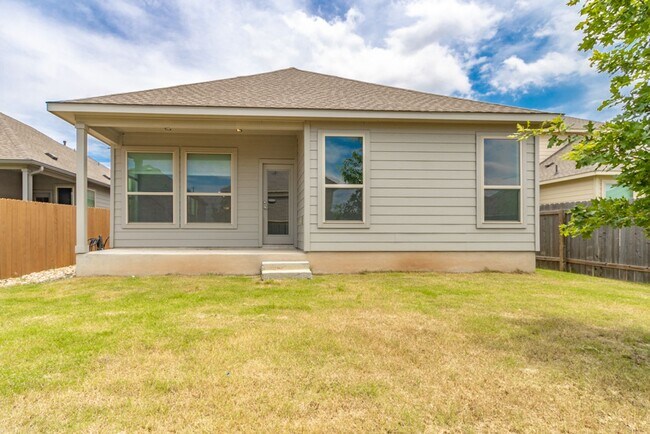 Building Photo - 909 Durness Dr