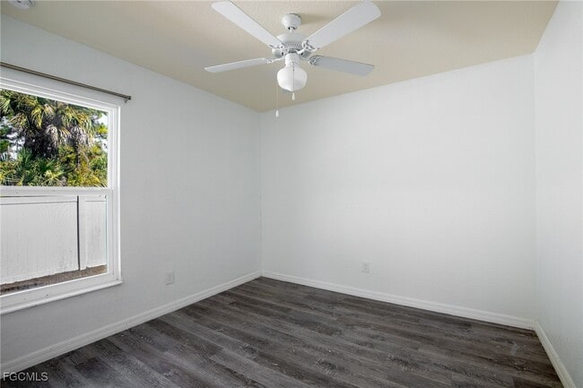 Building Photo - 8105 Rolling Ct