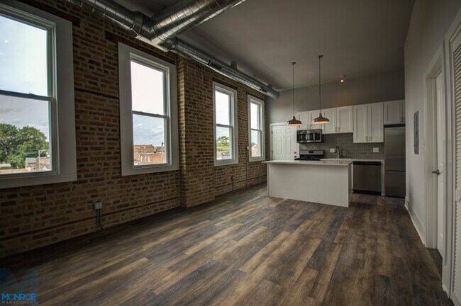 Floorplan - 1758 W. 21st Pl. / 2115 S. Wood St.