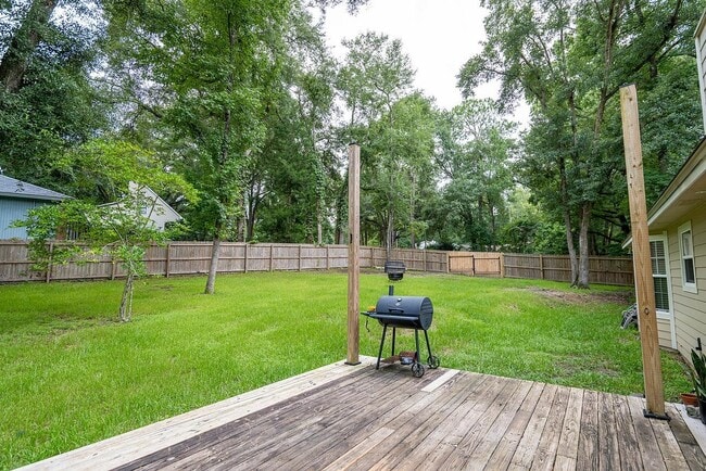 Building Photo - 4679 Inisheer Dr