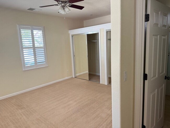 Building Photo - 1427 Wyndham Ln