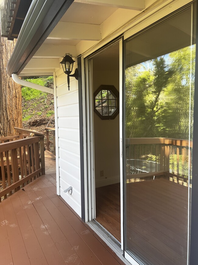 Building Photo - 21451 Lee Dr