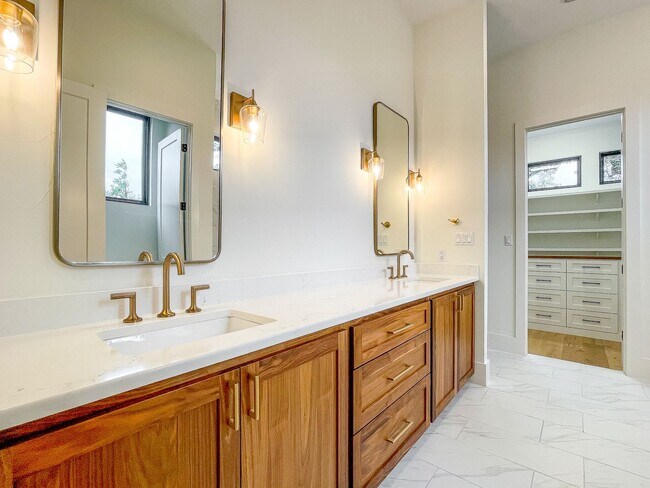 Building Photo - Copper Ridge Subdivision in New Braunfels