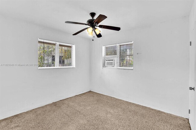 Building Photo - 5802 NE 3rd Ave