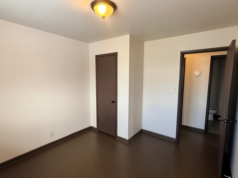 Building Photo - 8803 W Thurston Ave