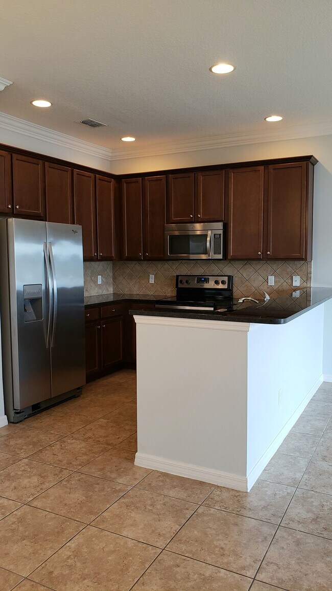 Building Photo - 1139 Honey Blossom Dr