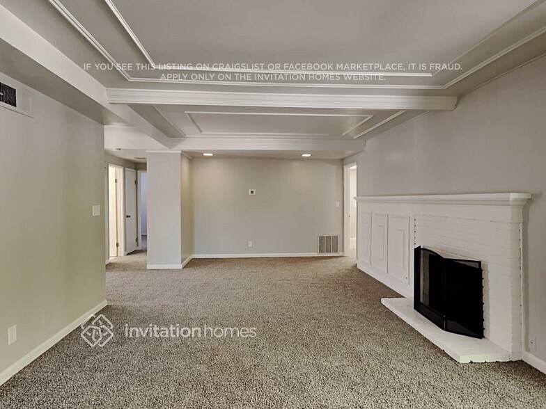 Building Photo - 5220 Paragon St