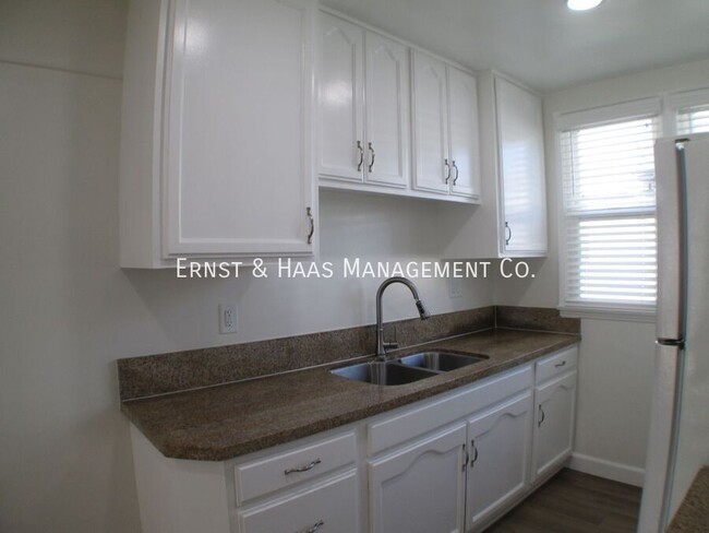 Building Photo - Lovely 1 Bedroom Apartment in Prime Bixby ...