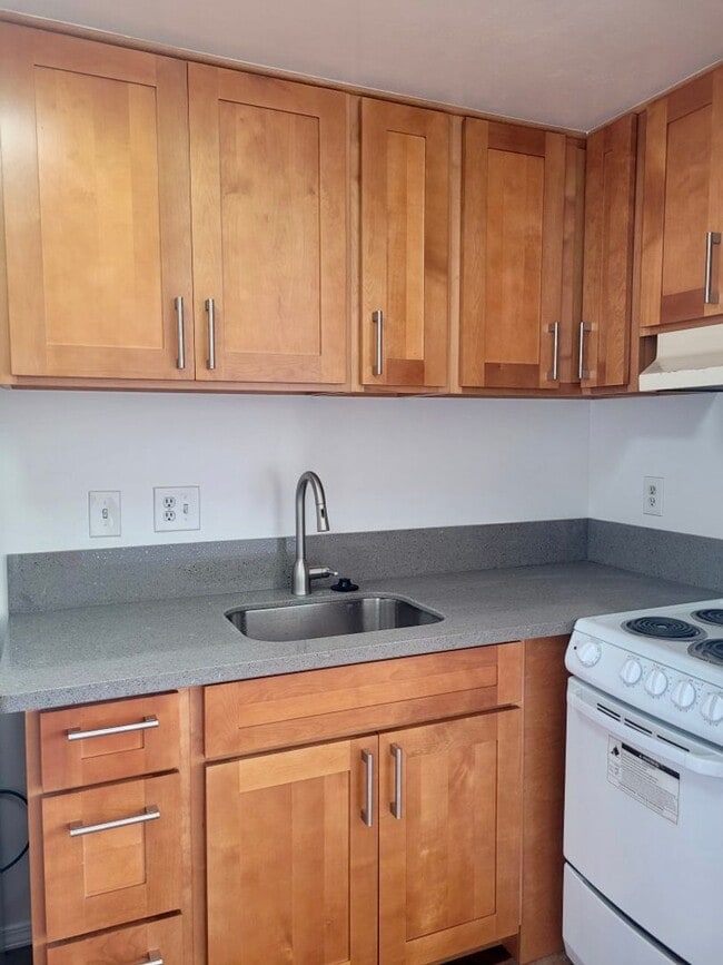Building Photo - Available now | Studio, 1 bathroom with 1 ...