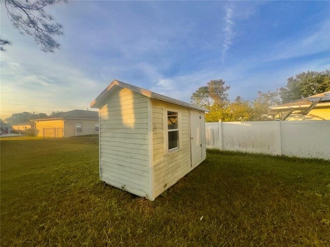 Building Photo - 909 Gateshead Ct