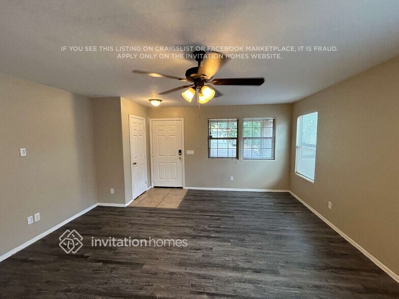 Building Photo - 1620 W Chanute Pass