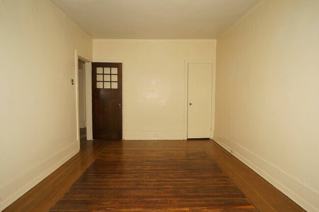 Bedroom - The Old Heidelberg