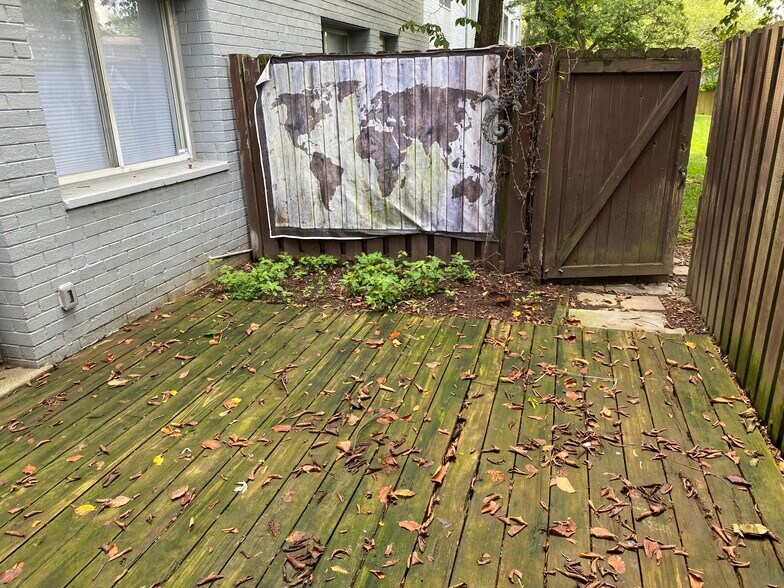 outside patio - 3601 5th St S