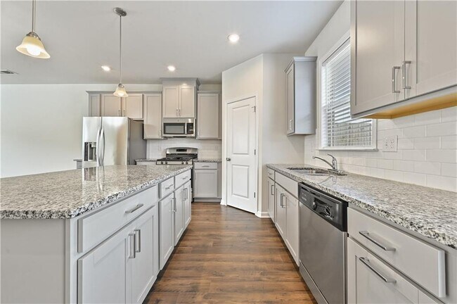 Building Photo - 3798 Hidden Valley Cir