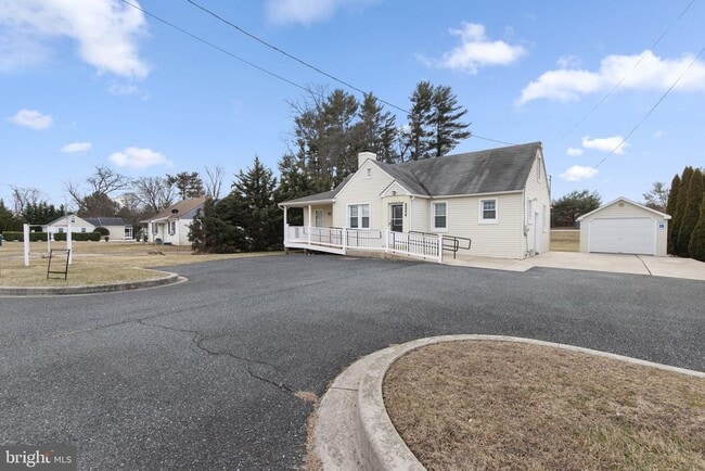 Building Photo - 2224 Old Emmorton Rd