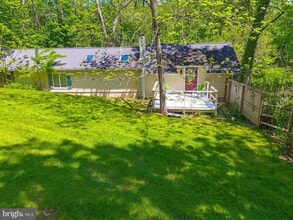 Building Photo - 5496 York Rd.