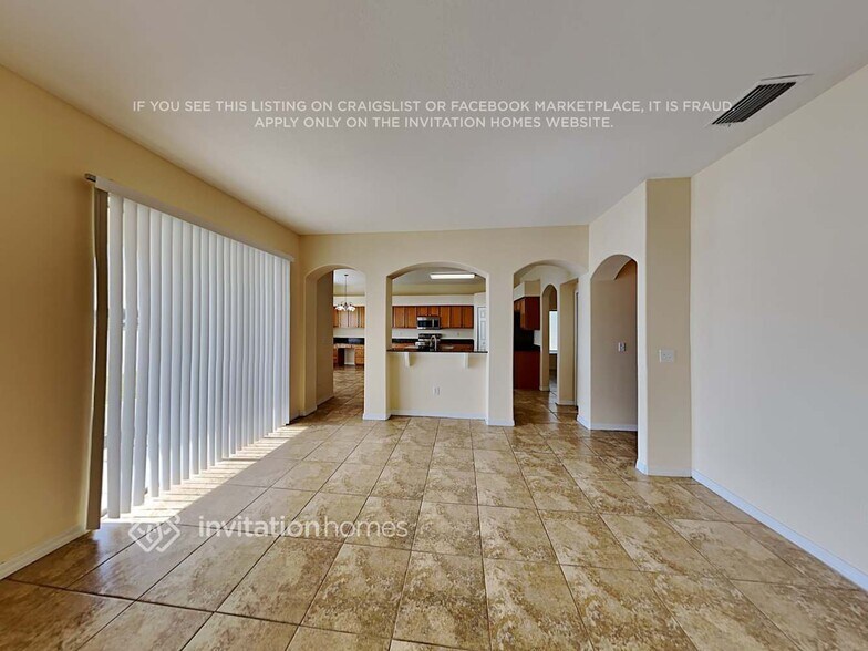 Building Photo - 31040 Bridgegate Dr