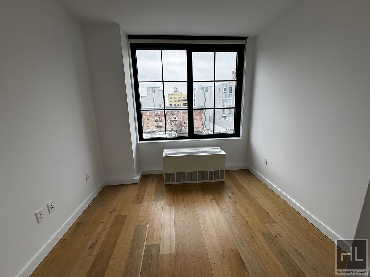 Building Photo - NORTHERN BOULEVARD