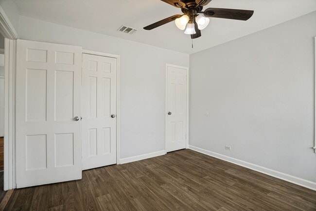 Building Photo - 2514 Waverly Ave