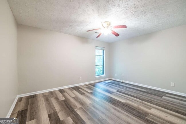 Building Photo - 1010 Mariners Ct