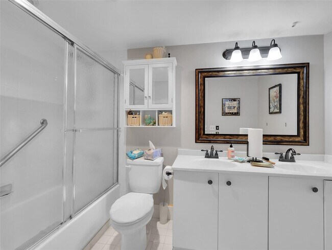 Building Photo - 3405 Bimini Ln