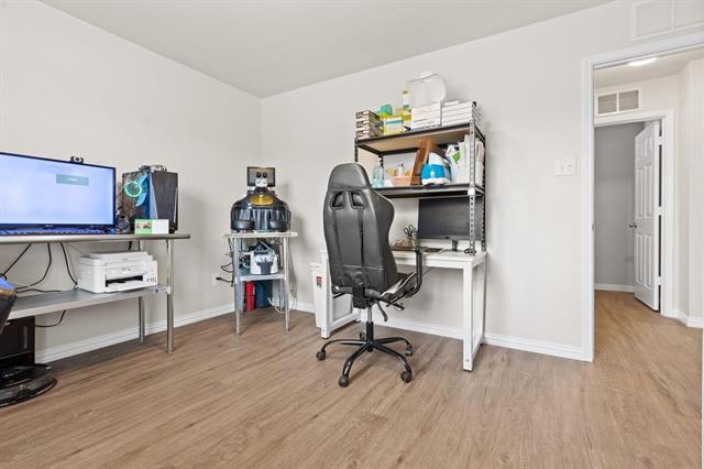 Building Photo - 9937 Amosite Dr