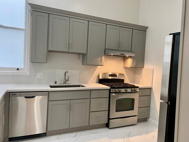 Building Photo - 1406 Post St