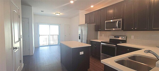 Building Photo - 5520 Angel Fish Ct