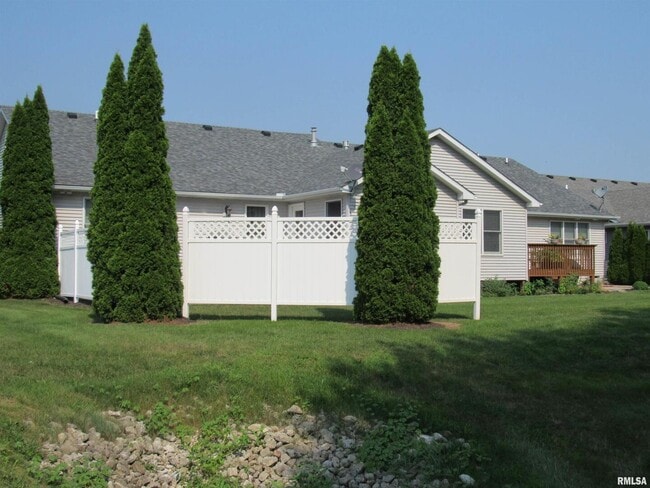 Building Photo - 3011 Belmont Pl