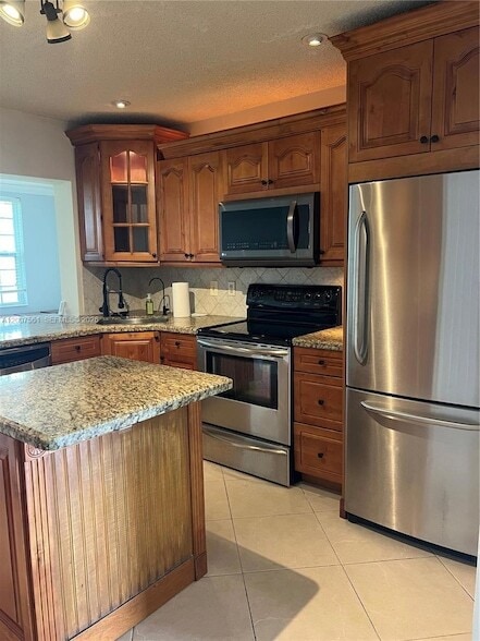 Building Photo - 6805 NW 75th St