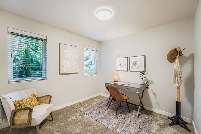 Building Photo - 1807 SW 96th Ln