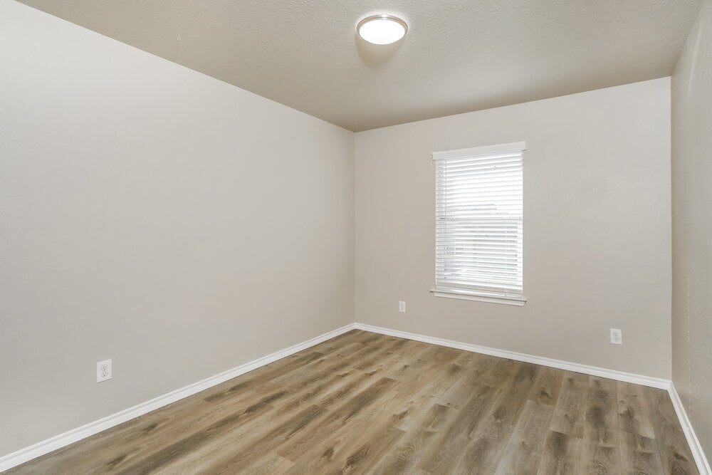 Building Photo - 11118 Geneva Ford