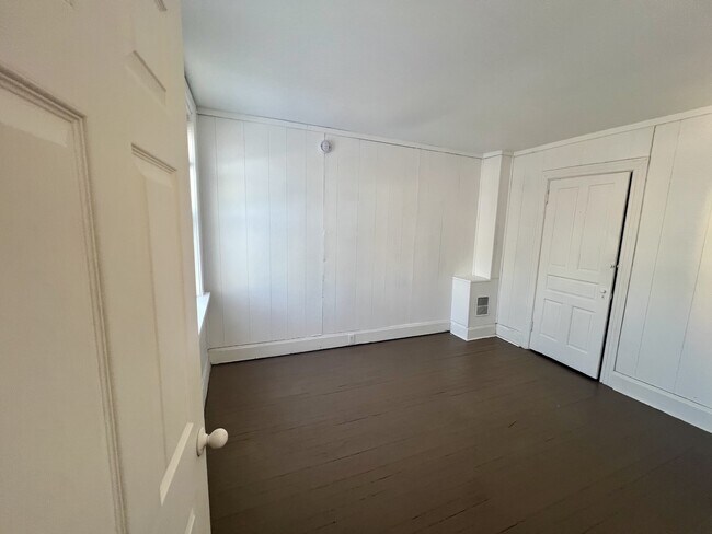 Building Photo - 26 N 16th St