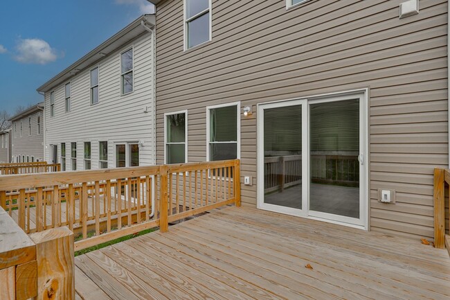 Building Photo - Brand-new construction 3 bedroom townhouse...