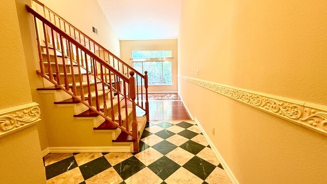 Building Photo - Charming and Move-in Ready 3BD/2.5BA, Two-Story Townhouse in Miravilla at Gale Ranch, San Ramon- ...