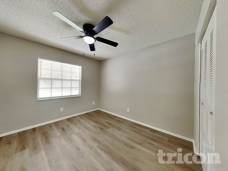 Building Photo - 4624 S Country Hills Ct