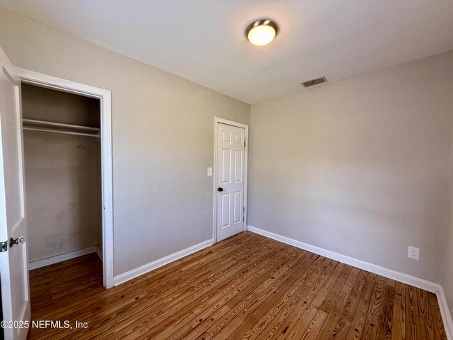 Building Photo - 2165 Sheridan St