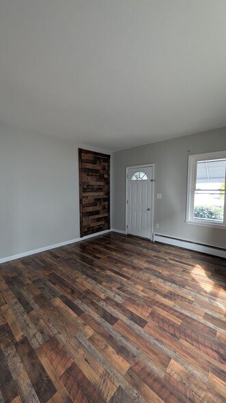 Building Photo - 230 Swetland St