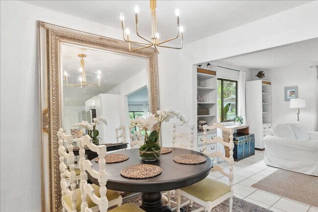 Building Photo - 171 Salmon Dr NE