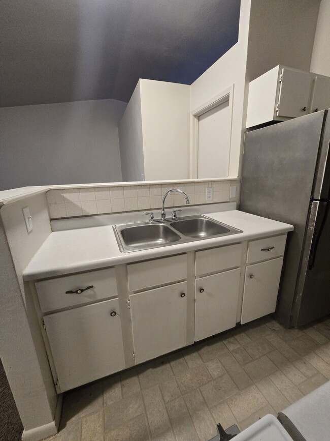 Building Photo - Lincoln unit 808