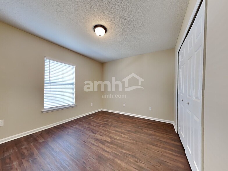 Building Photo - 8227 Stelling Dr