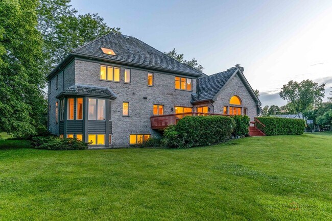 Building Photo - 5420 Belmont Ct