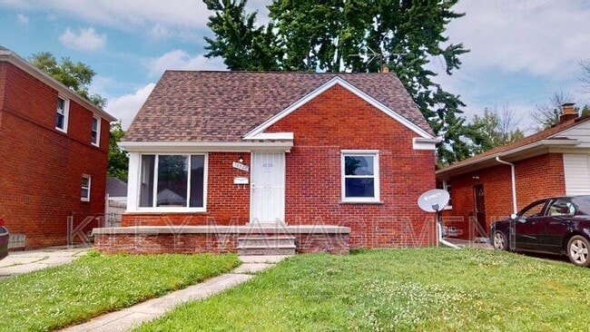Primary Photo - 16501 Fairmount Dr